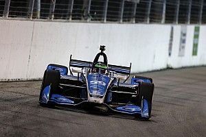 Gateway IndyCar: Daly tops evening practice, Kimball crashes