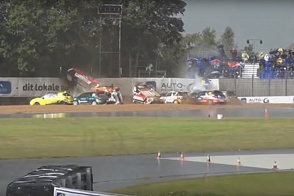 Дождевое безумие. Видео большого завала в Кубке Citroën DS3