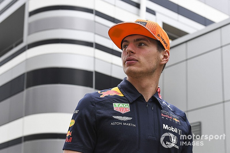 Verstappen noemt Red Bull-vorm in recente races ‘beetje vreemd’