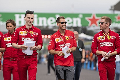 Ferrari: Vettel richiamato per l'ordine non rispettato