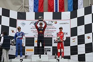 F4, Hungaroring: Hauger e Petecof si dividono i successi in Gara 2 e Gara 3