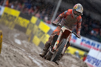 Operatie voor Herlings: 27 schroeven en 3 plaatjes verwijderd