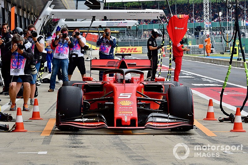 Szavazás: Sokan már az F1-es szezon végén megválnának Vetteltől?