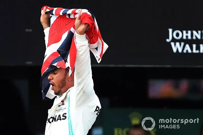 Yarış galibi Lewis Hamilton, Mercedes AMG F1 W10