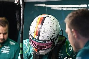 Az Aston Martin nyomására vonult vissza Vettel?