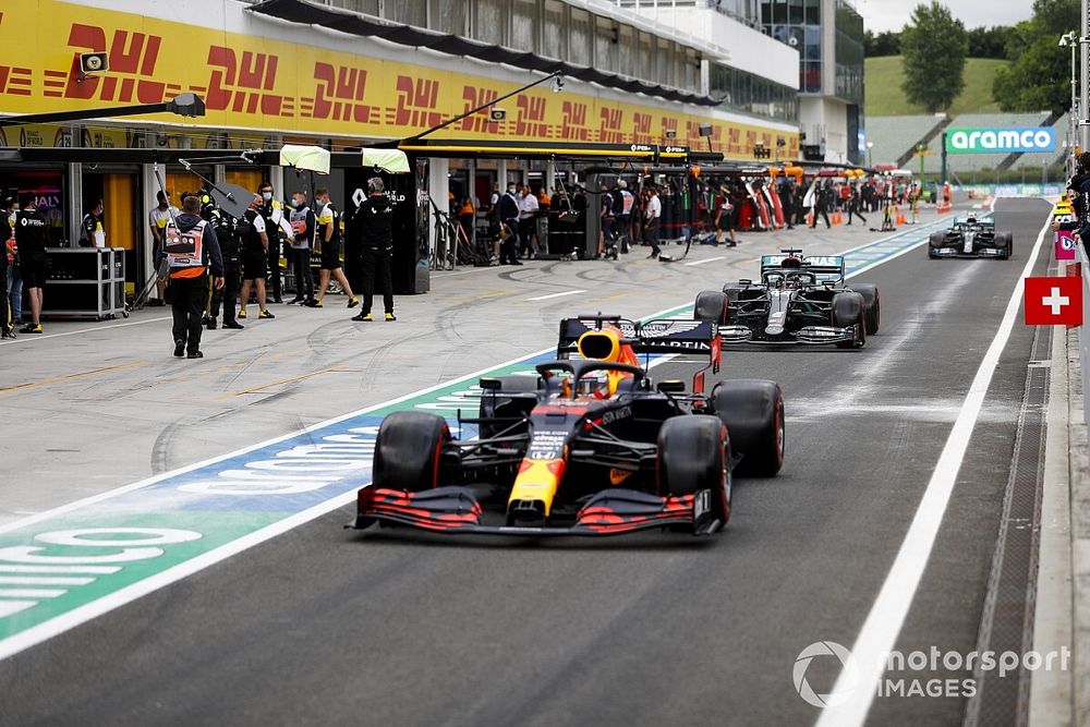 Max Verstappen, Red Bull Racing RB16, Lewis Hamilton, Mercedes F1 W11  and Valtteri Bottas, Mercedes F1 W11  