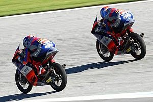 Steiermark Moto3: Deniz kaza yaptı, hastaneye kaldırıldı!