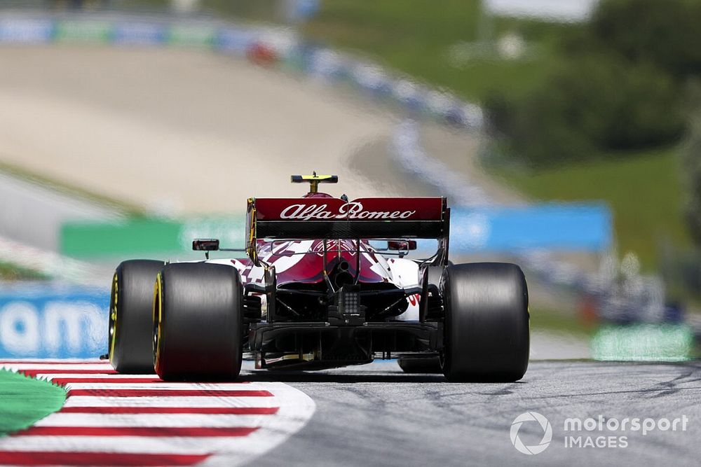 Kubica 4-5 lehetőséget kaphat idén az Alfa Romeótól