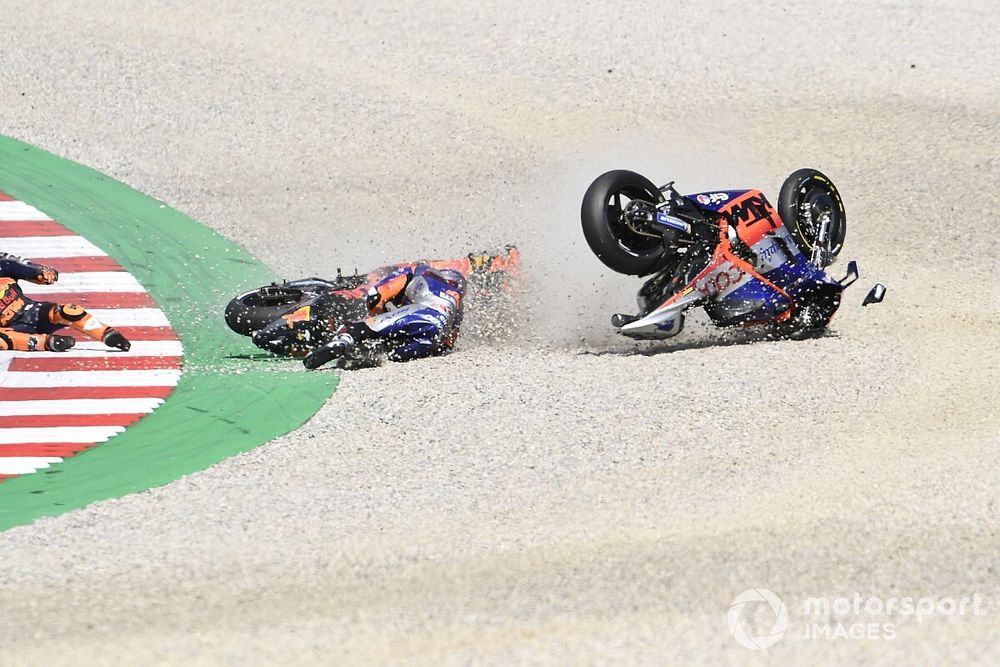 Accidente de Miguel Oliveira, Red Bull KTM Tech 3, Pol Espargaró, Red Bull KTM Factory Racing