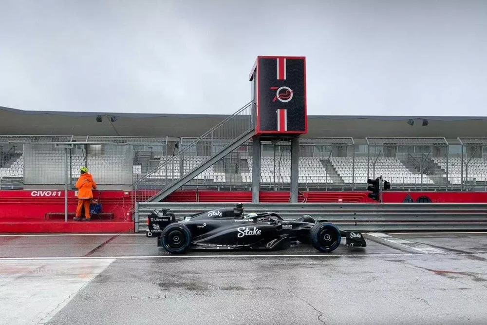 Gabriel Bortoleto, Sauber, durante i test ad Imola