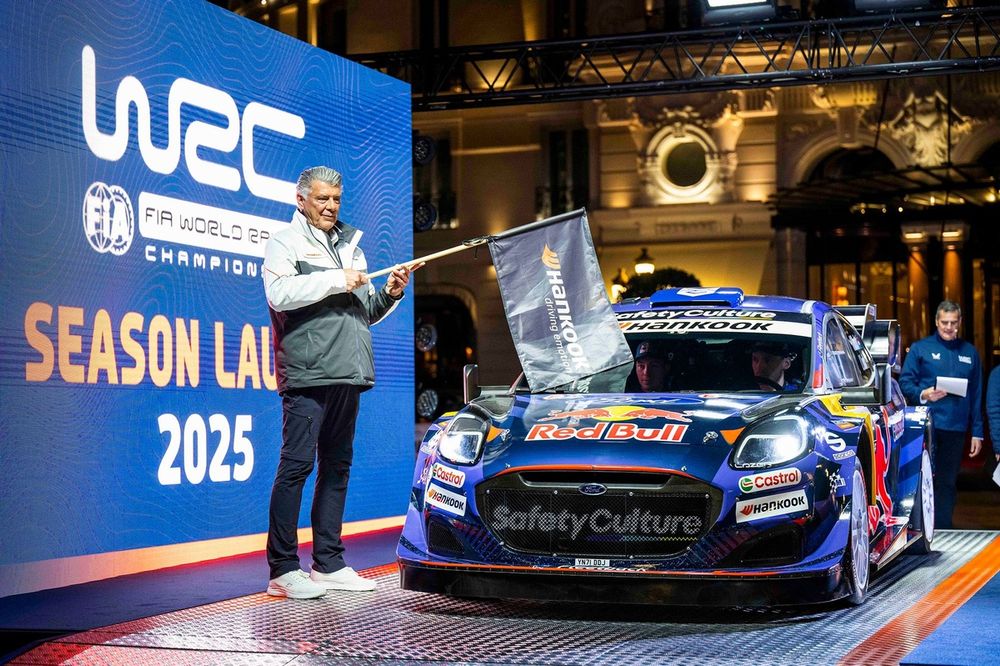 Manfred Sandbichler, director europeo de automovilismo de Hankook, en la presentaci&oacute;n de la temporada del WRC en Montecarlo.