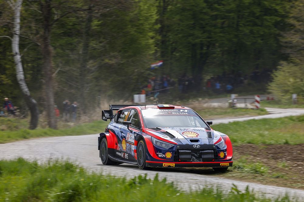 WRC Croatia: Neuville receives time penalty denting podium hopes