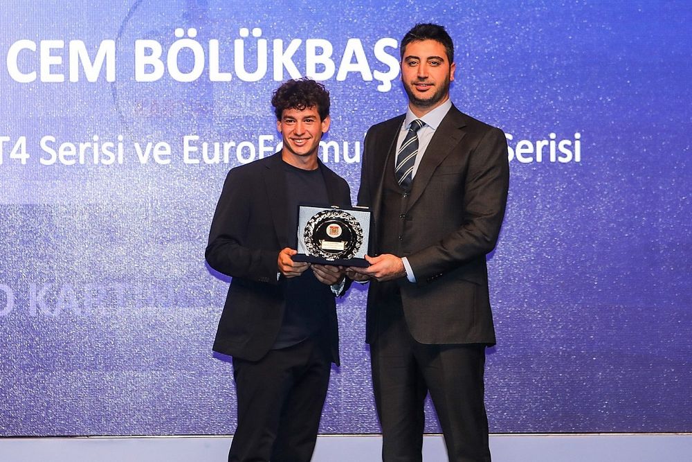 2021 TOSFED Gala Gecesi Zorlu PSM'de Yapıldı