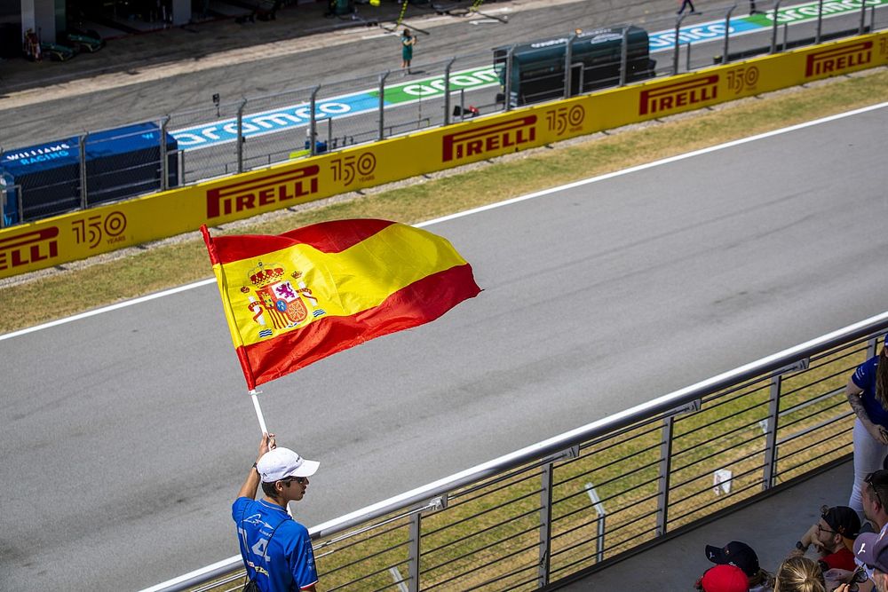 Un fan con la bandera de España