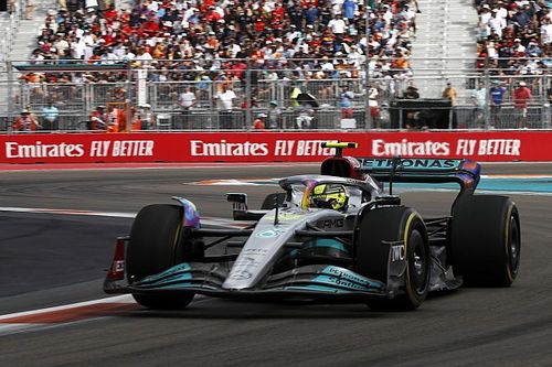 Mercedes contradice a Hamilton y explica su no parada con Safety Car