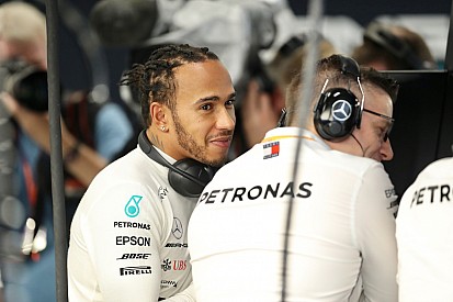 Superado por rivais, Hamilton se diz tranquilo e manda recado: "Vou para cima porque não tenho nada a perder"