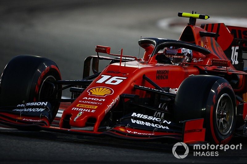 Leclerc baalt van nieuwe Ferrari-misser: "Mag ons niet overkomen"