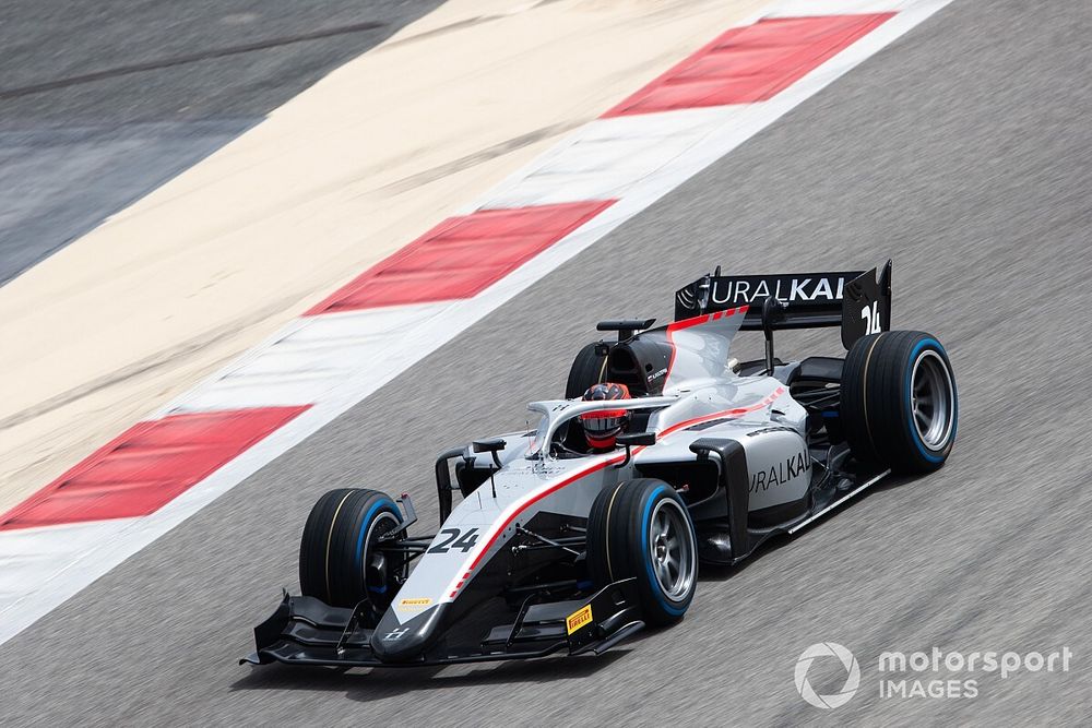 Bahrain F2: Mazepin leads Carlin duo in stop-start practice