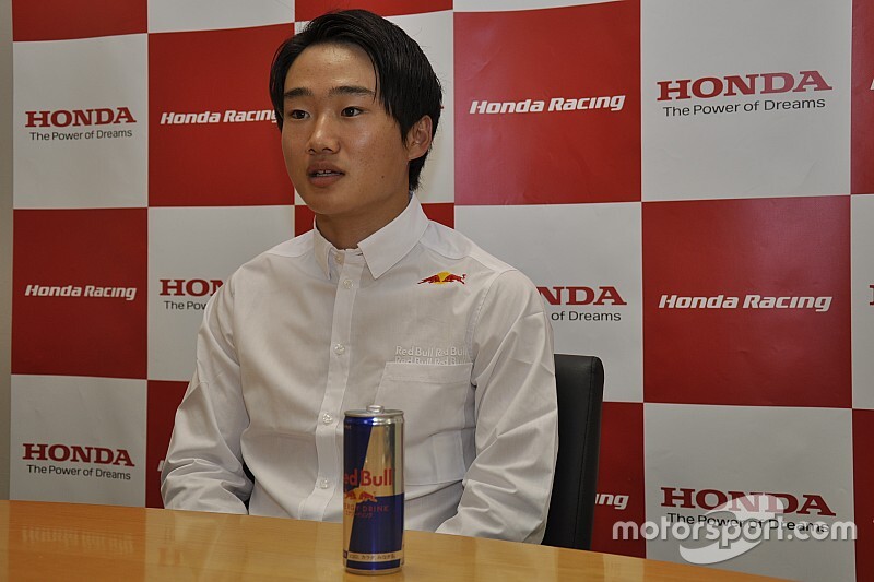何事にも動じぬ驚異のメンタル。角田裕毅、勝負の1年は「誰よりも速く走るだけ」