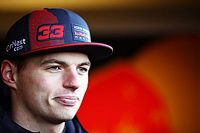 Verstappen barre con todo en otro evento de Redline