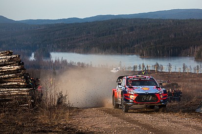 WRC, Rally Svezia, PS9: squillo di Neuville. Ogier torna terzo