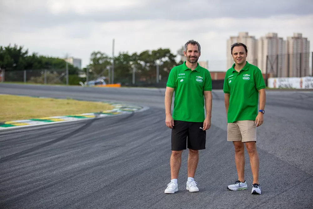 Timo Glock e Felipe Massa em Interlagos