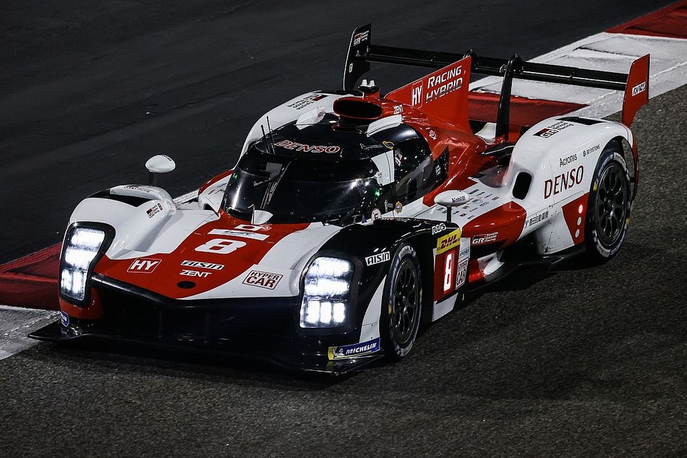 Bahrain 8h WEC: #8 Toyota leads at halfway mark, Ferrari leads Porsche