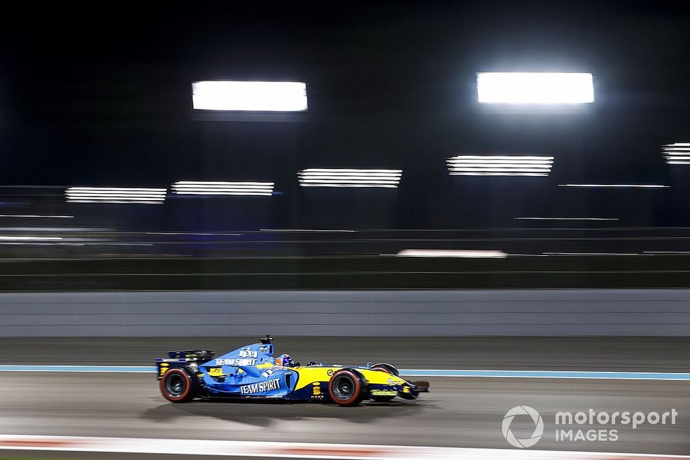 Fernando Alonso drives his 2005 Championship winning Renault F1 Team R25