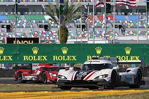 Mazda arka kanat sorunu sebebiyle Rolex 24 Saat'i kaybetmiş