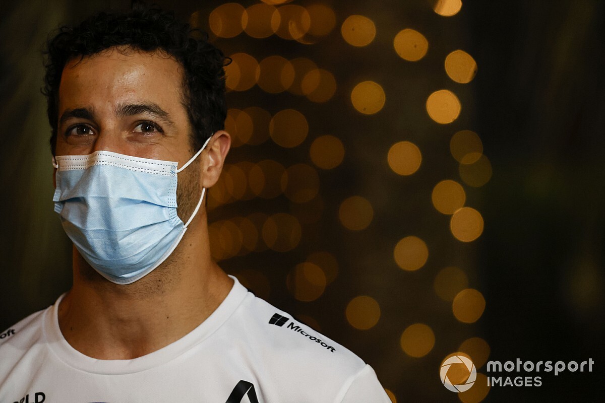 Ricciardo a türelemre játszana a Szahír Nagydíjon