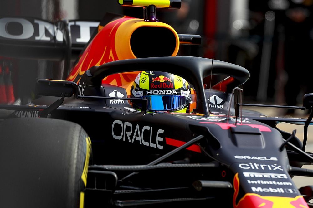 Pérez perdió la pole por un error en la última curva