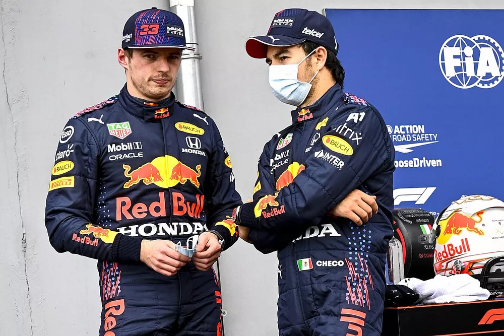 Max Verstappen, Red Bull Racing and Sergio Perez, Red Bull Racing in Parc Ferme 