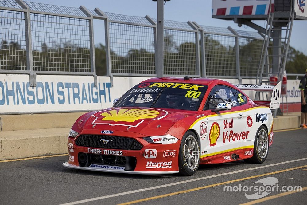 'Faultless' first Mustang drive for De Pasquale