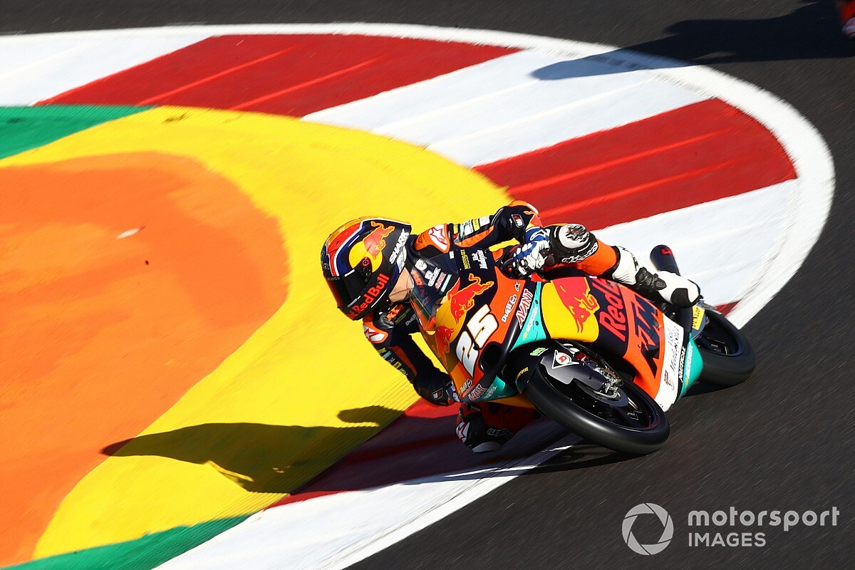 Moto3, Portimao: sesta pole di Fernandez, Arbolino 27esimo!