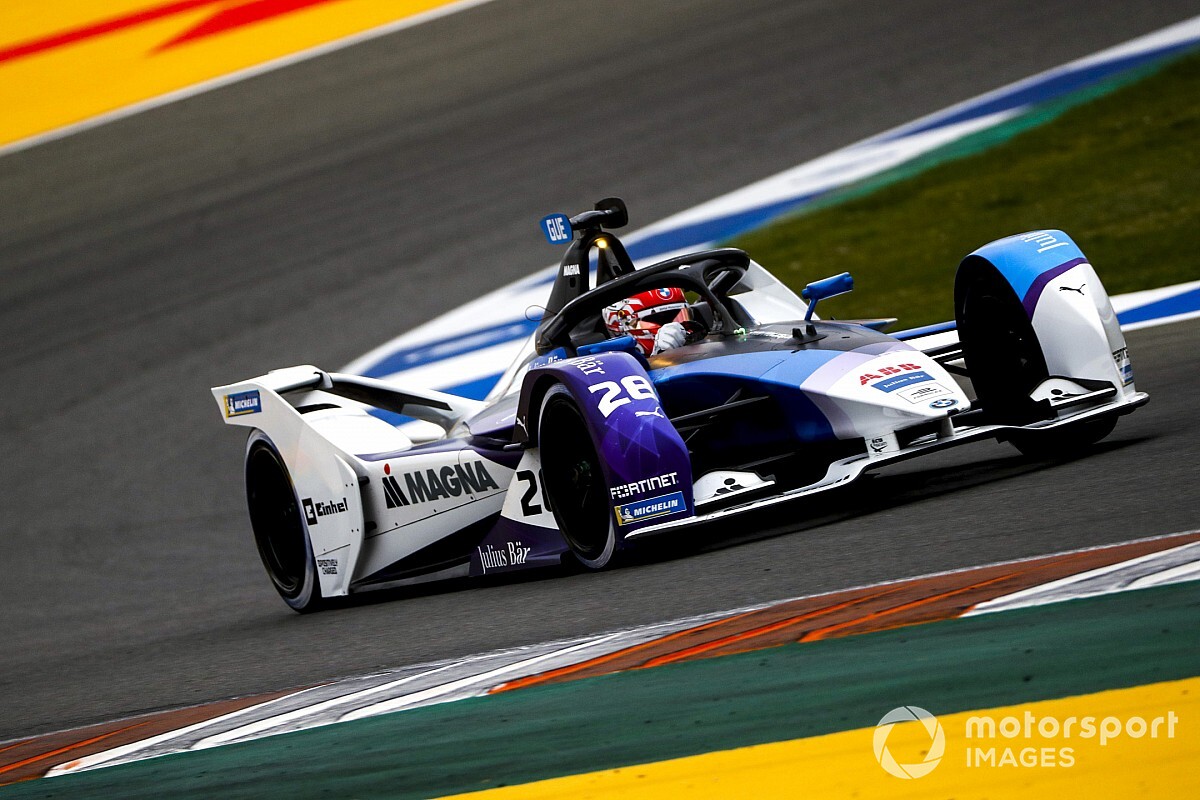 Valencia E-Prix: Gunther sets the pace in practice for BMW