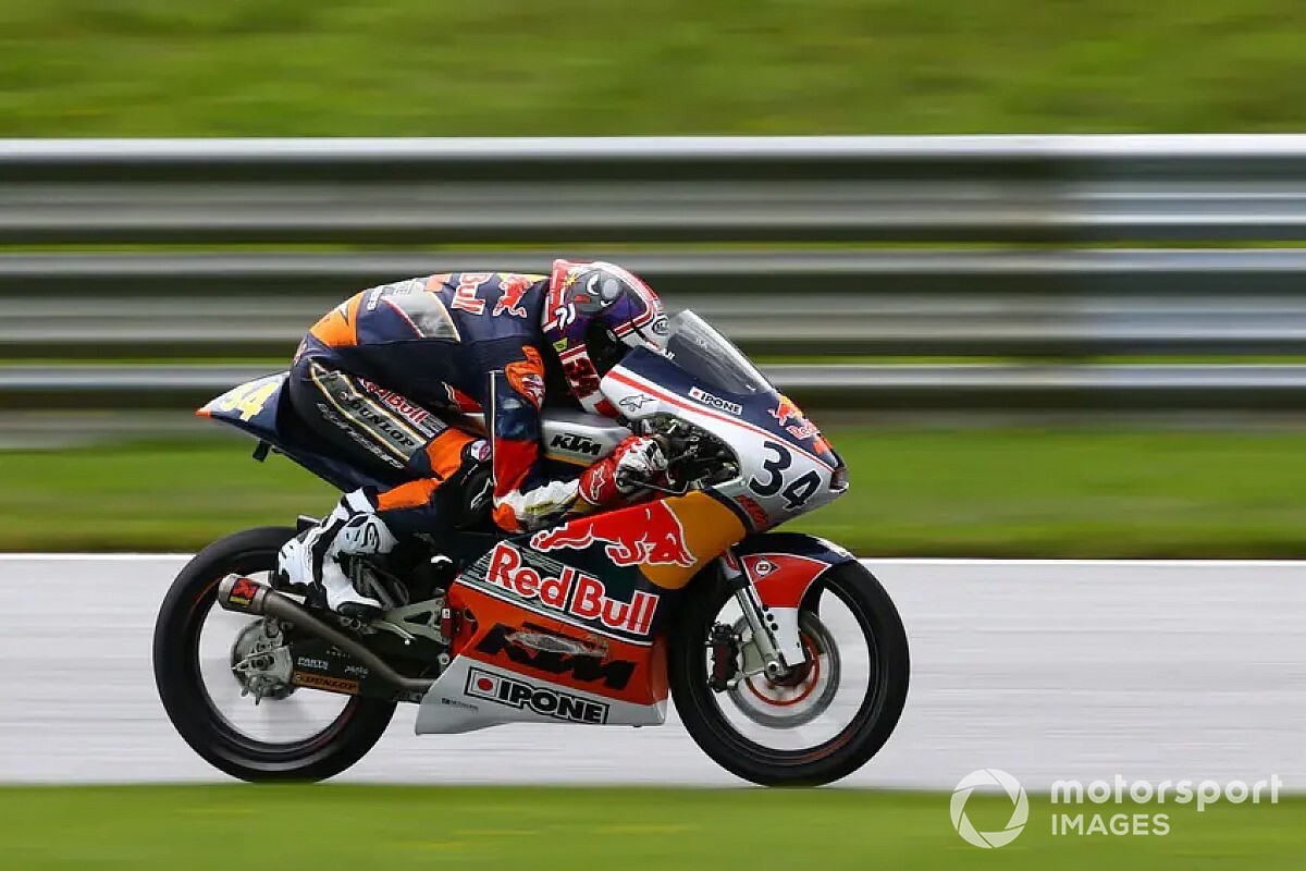 Hasil Rookies Cup Valencia: Mario Aji Finis 10 Besar