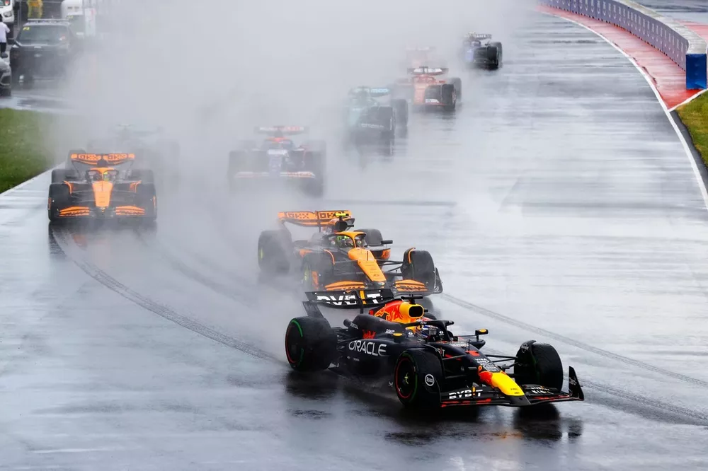 Max Verstappen, Red Bull Racing RB20 Lando Norris, McLaren MCL38 