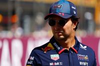 Checo Pérez da su versión del choque con Sainz en Bakú: "él toca mi llanta delantera"