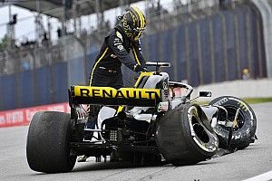 Fotogallery F1: il brutto incidente di Hulkenberg nelle Libere 2 del GP del Brasile