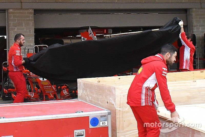 Ferrari SF71H, il nuovo fondo coperto da un telo