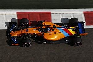 Abu Dhabi Nagydíj: képek az első F1-es szabadedzésről