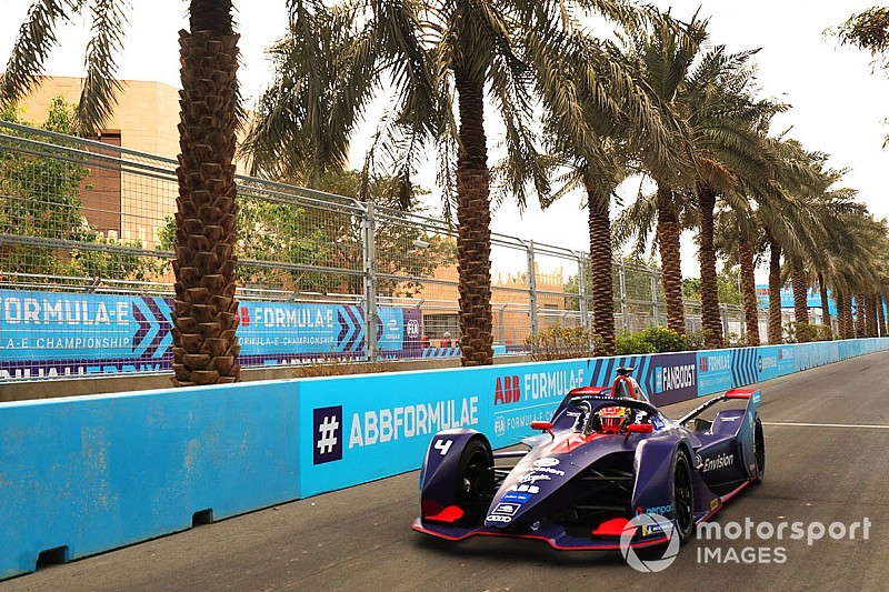 Frijns en tête devant la Nissan de Rowland/Jordá à mi-journée