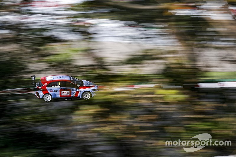 Michelisz 3 helyes rajtbüntetést kapott az első futamra Szuzukában