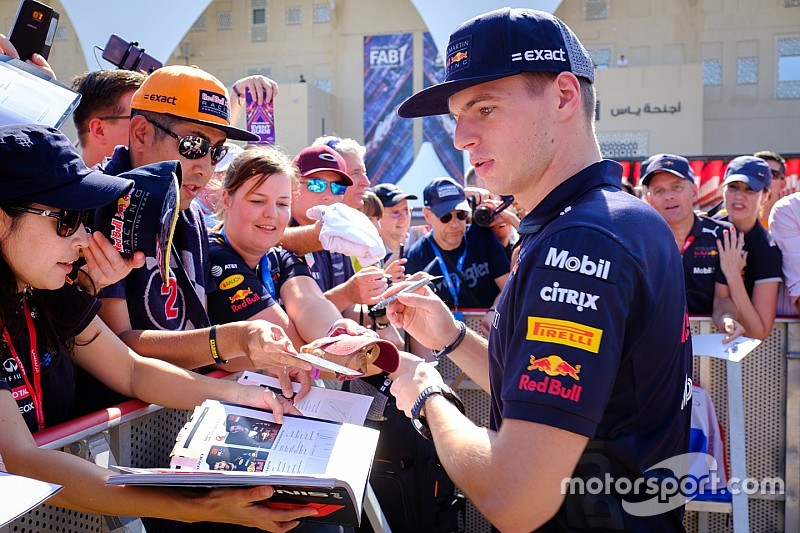 Verstappen se recusa a "parecer um idiota" com serviço público