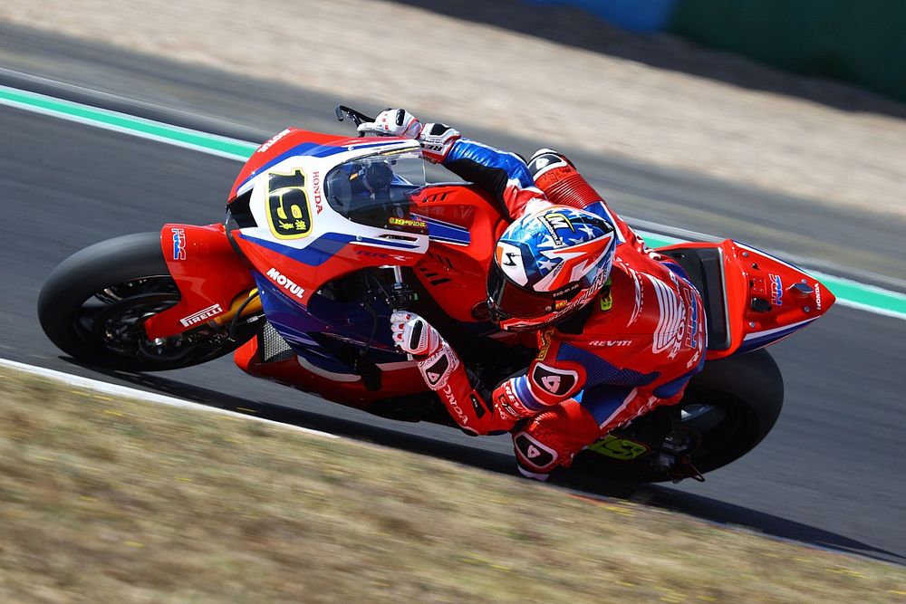 Alvaro Bautista Terkesan dengan Performa CBR1000RR-R