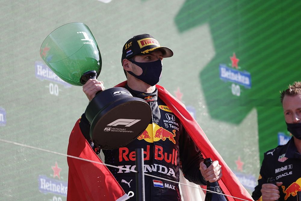2021 Hollanda GP: Verstappen kendi ülkesindeki ilk yarışını kazandı, şampiyona liderliğini aldı!