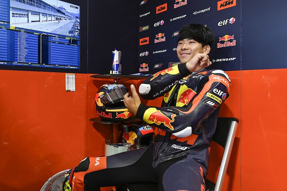 Ayumu Sasaki Dipantau Tim Pabrikan Husqvarna Moto3