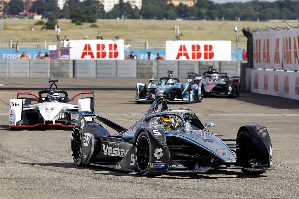 Stoffel Vandoorne, Mercedes-Benz EQ, Mercedes-Benz EQ Silver Arrow 02