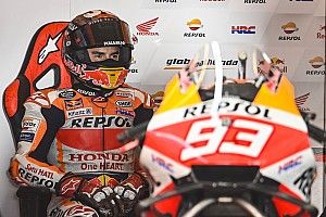 Marc Márquez aidé par une combinaison asymétrique