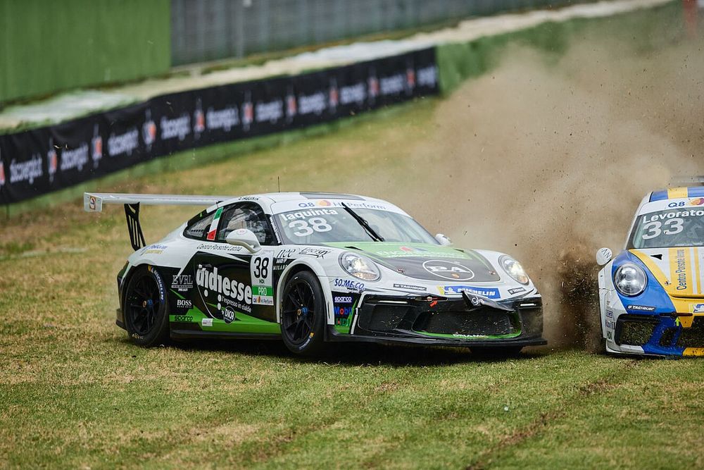 L'incidente di Simone Iaquinta, Dinamic Motorsport e Giammarco Levorato, Tsunami RTL'incidente di Simone Iaquinta, Dinamic Motorsport e Giammarco Levorato, Tsunami RT, in Gara 2